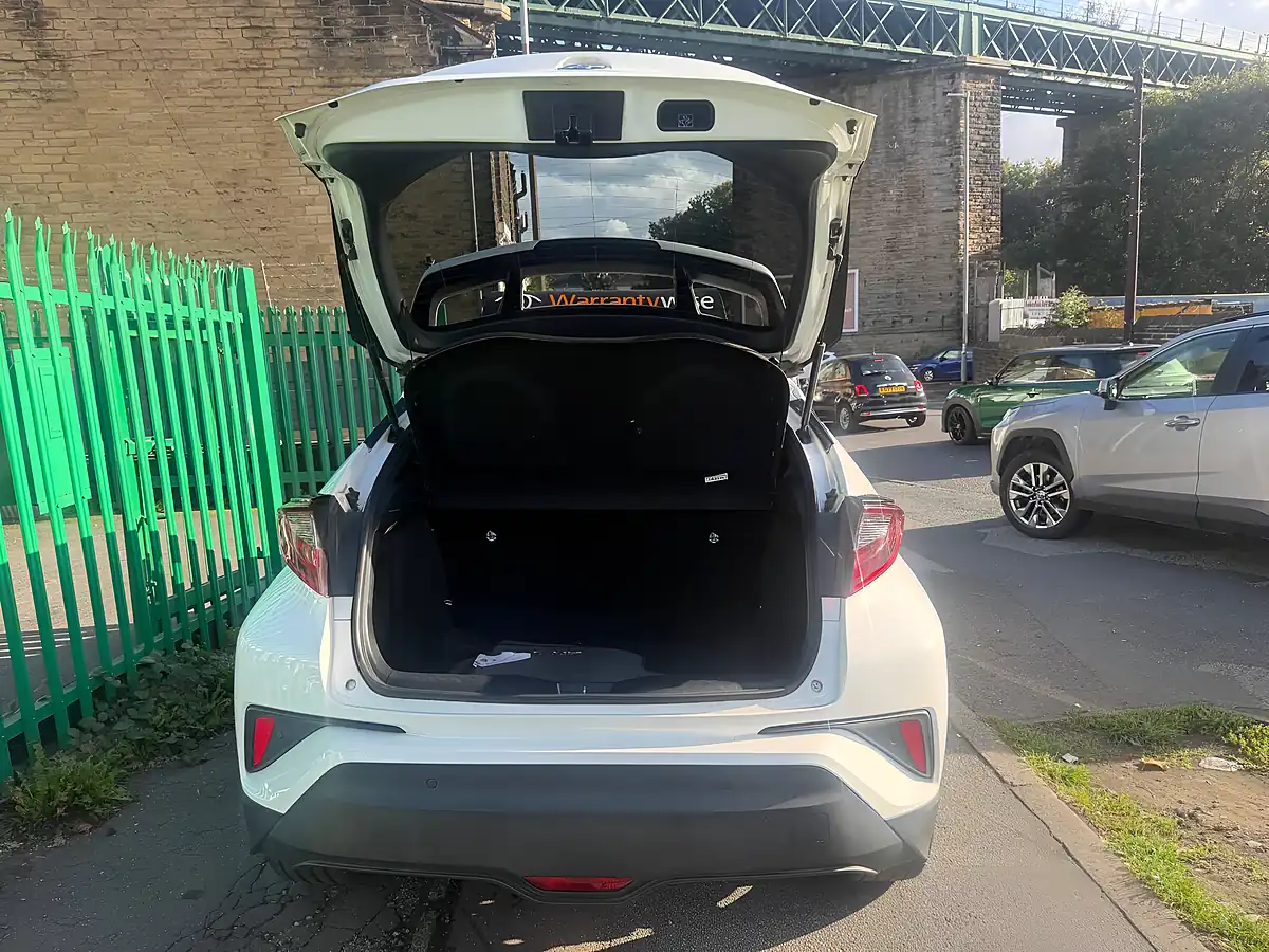 Used 2023 Toyota C-Hr Design White - Interior and Exterior details 7