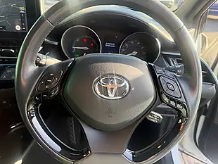 Used 2023 Toyota C-Hr Design White - Interior and Exterior details 9