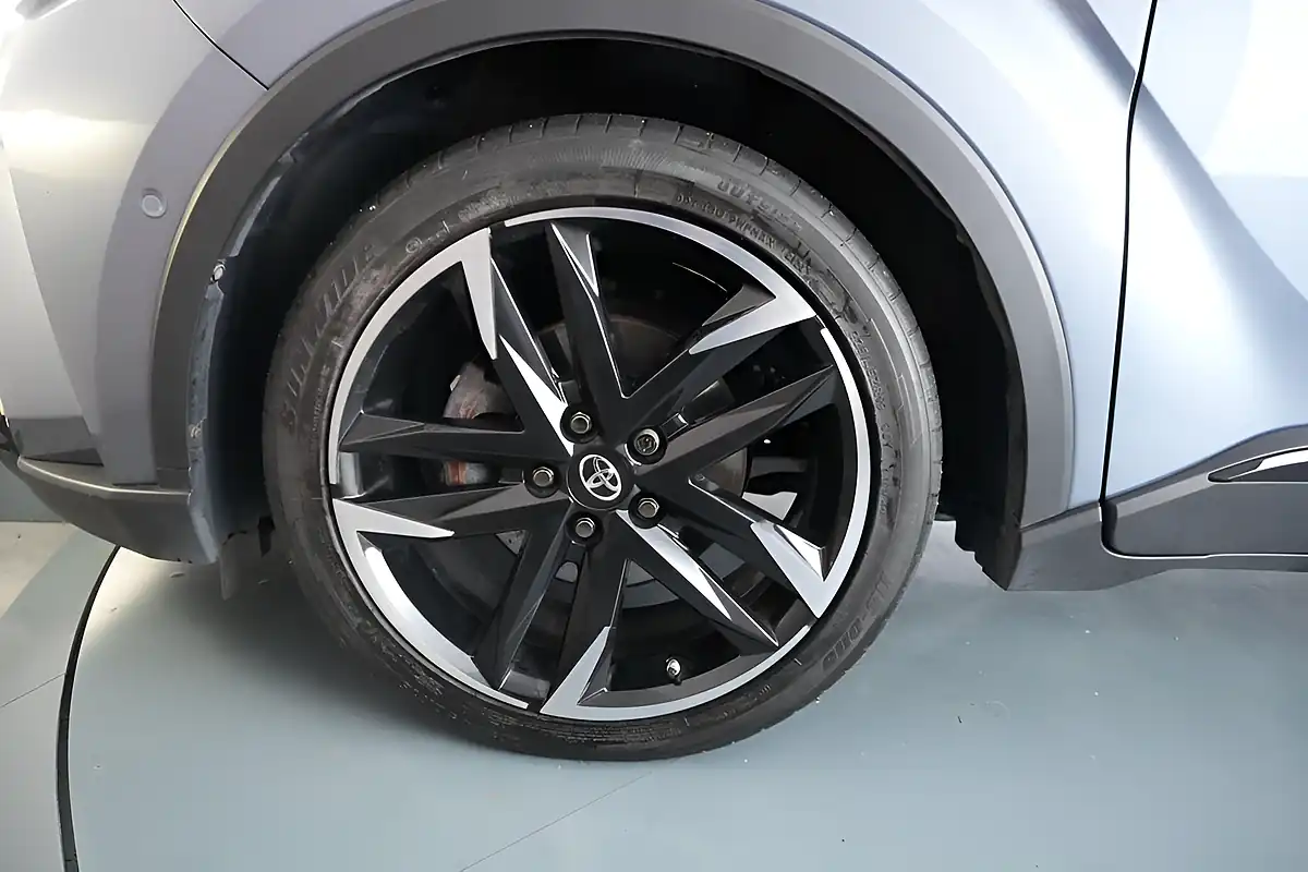 Used 2023 Toyota C-Hr Gr Sport Grey - Interior and Exterior details 16