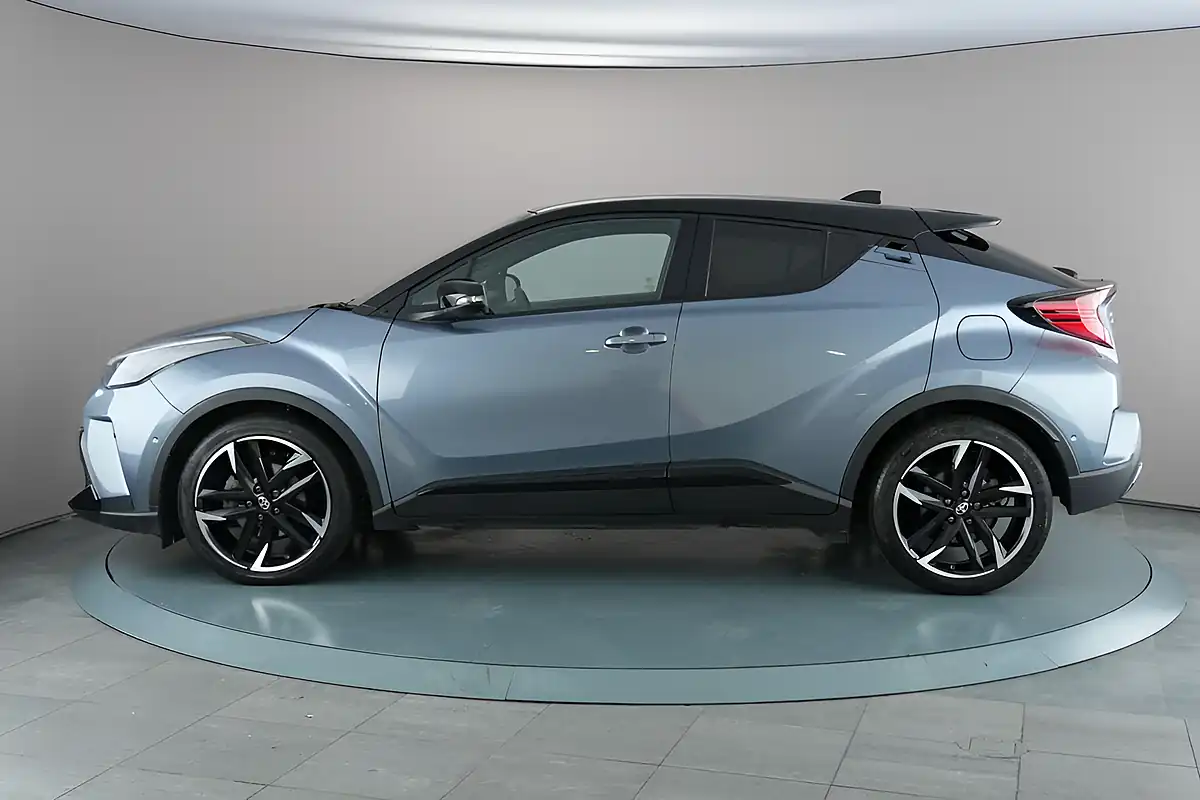 Used 2023 Toyota C-Hr Gr Sport Grey - Interior and Exterior details 5