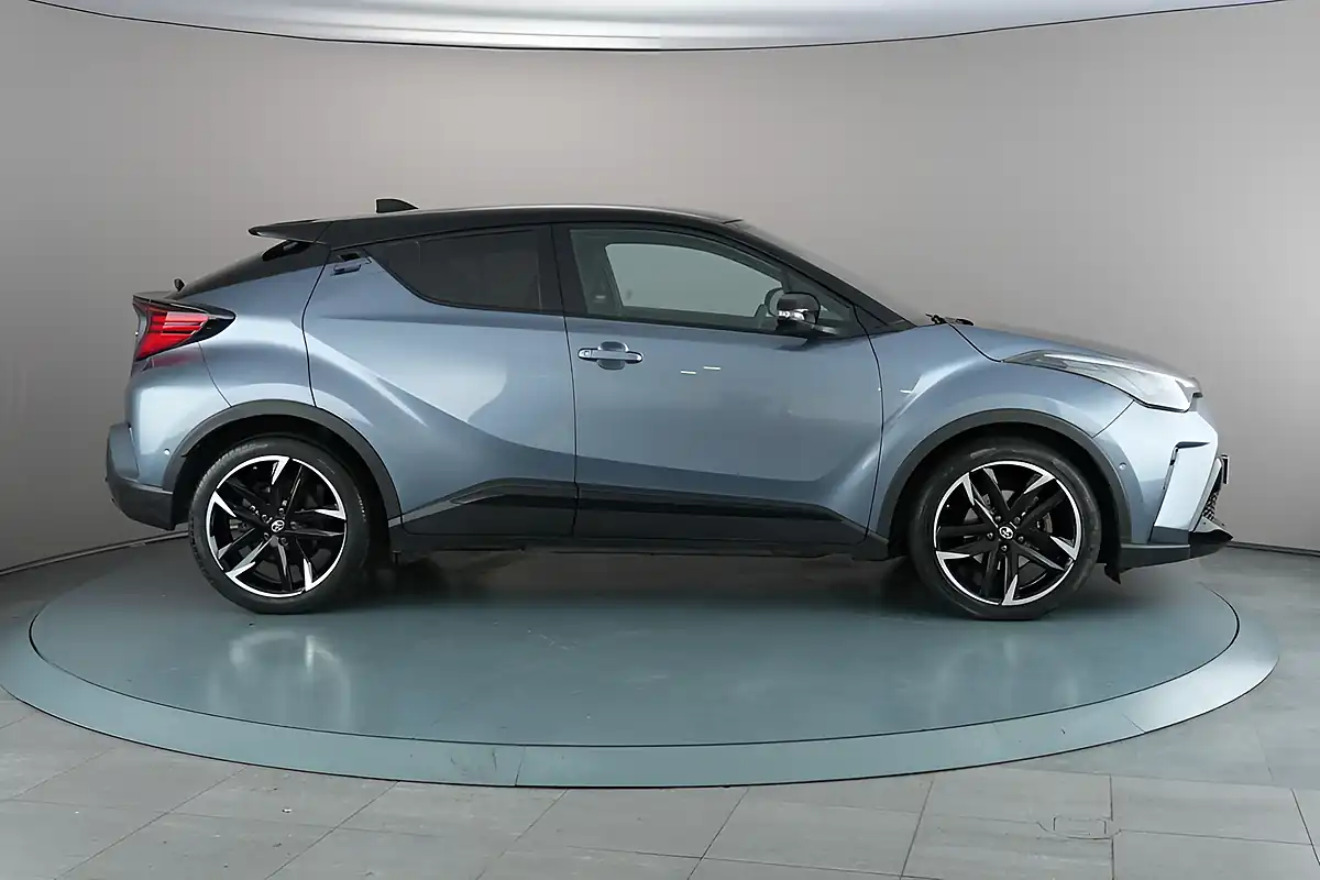 Used 2023 Toyota C-Hr Gr Sport Grey - Interior and Exterior details 8