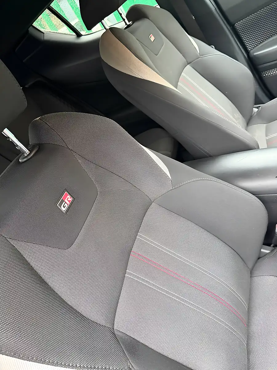 Used 2023 Toyota C-Hr Gr Sport Purple - Interior and Exterior details 14