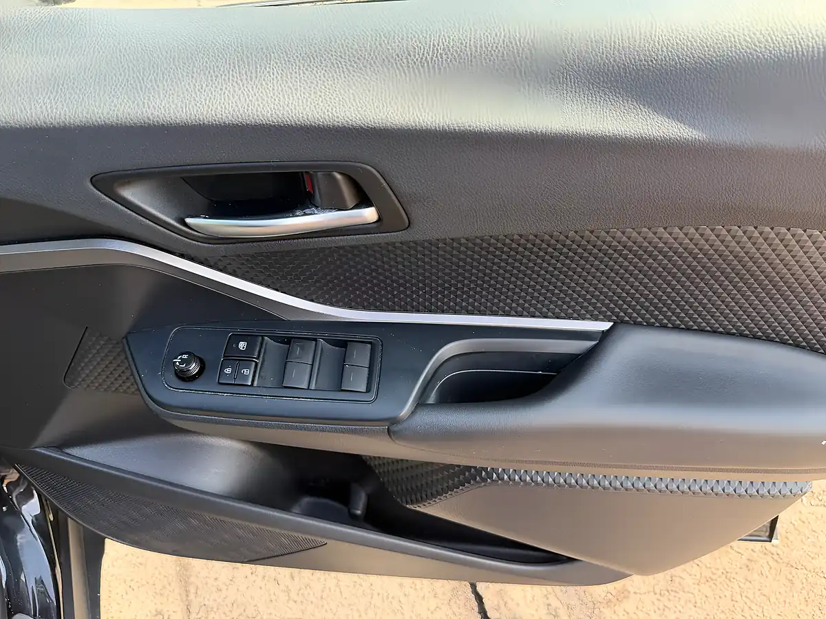 Used 2023 Toyota C-Hr Icon Black - Interior and Exterior details 17