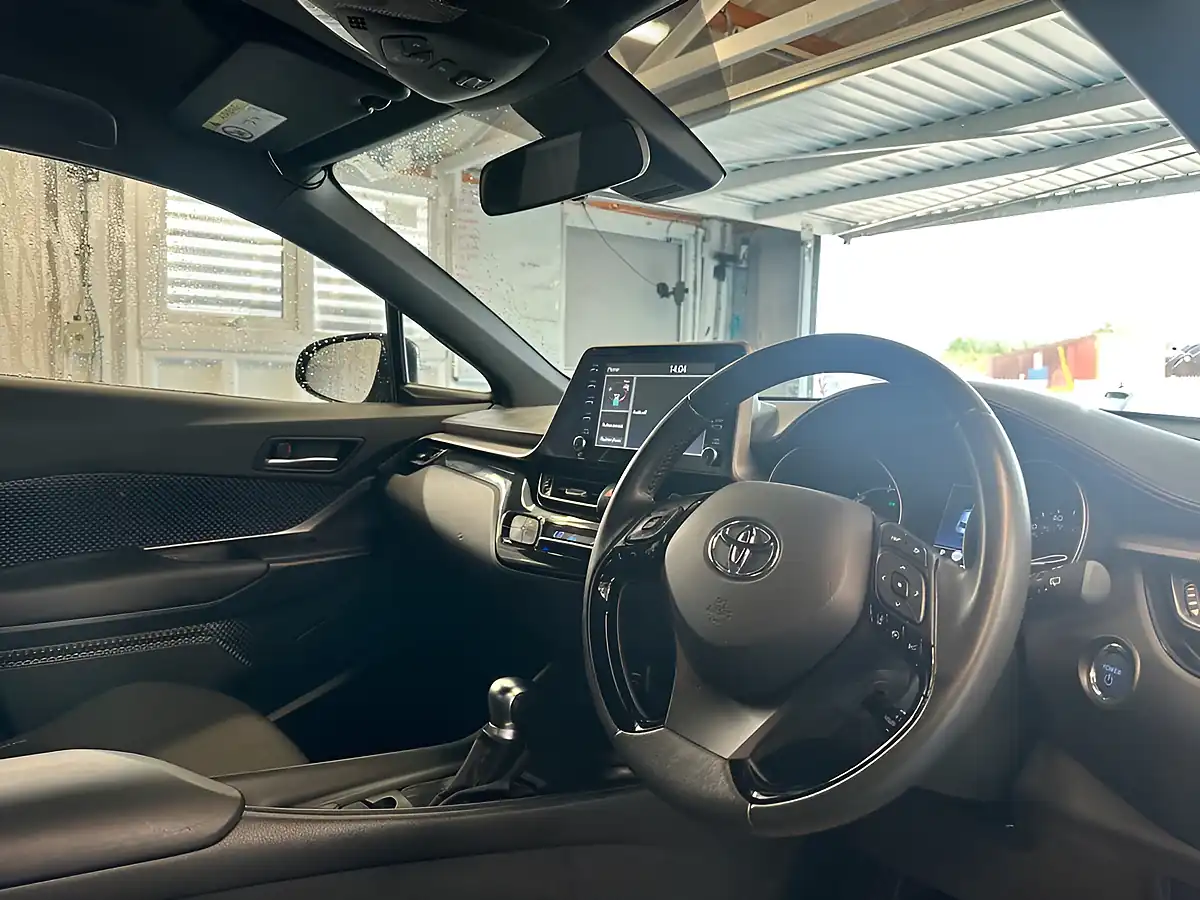 Used 2023 Toyota C-Hr Icon Purple - Interior and Exterior details 20
