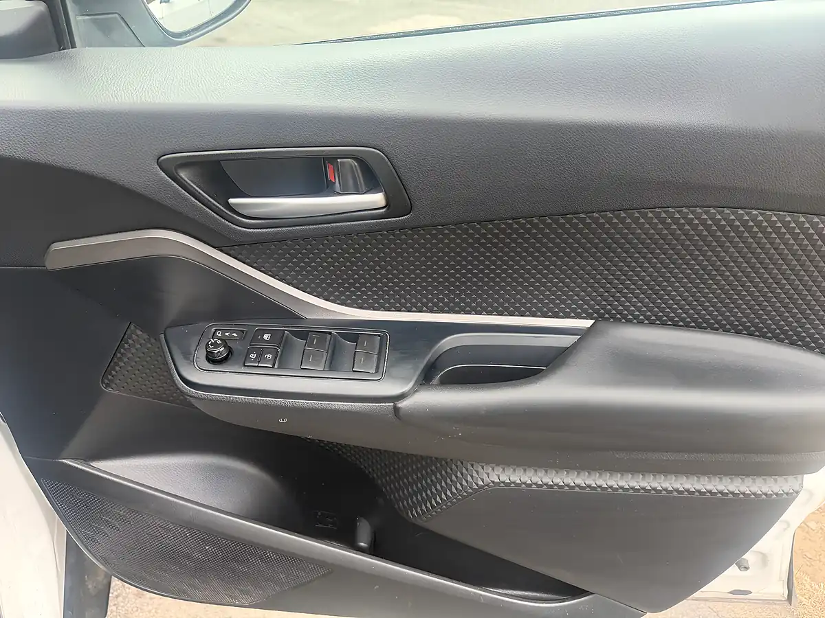 Used 2023 Toyota C-Hr Icon White - Interior and Exterior details 18
