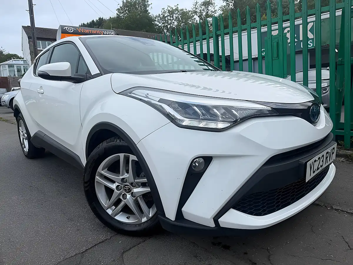 Used 2023 Toyota C-Hr Icon White - Front View
