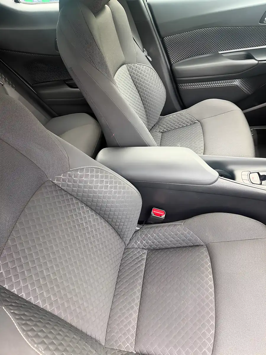 Used 2023 Toyota C-Hr Icon White - Interior and Exterior details 14