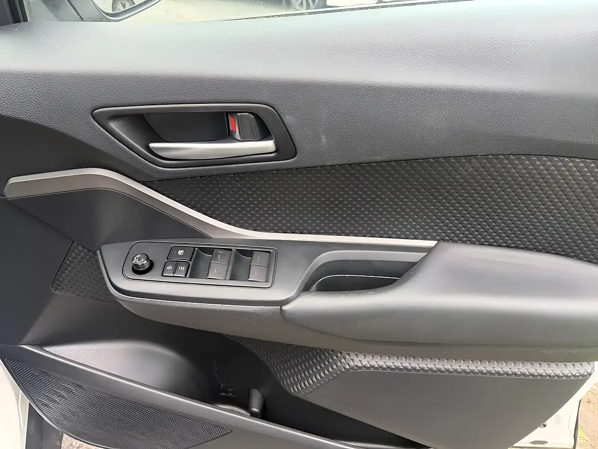 Used 2023 Toyota C-Hr Icon White - Interior and Exterior details 17