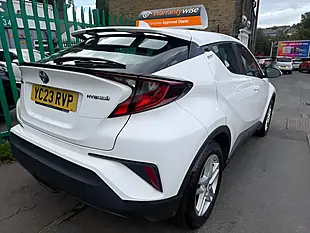 Used 2023 Toyota C-Hr Icon White - Interior and Exterior details 3