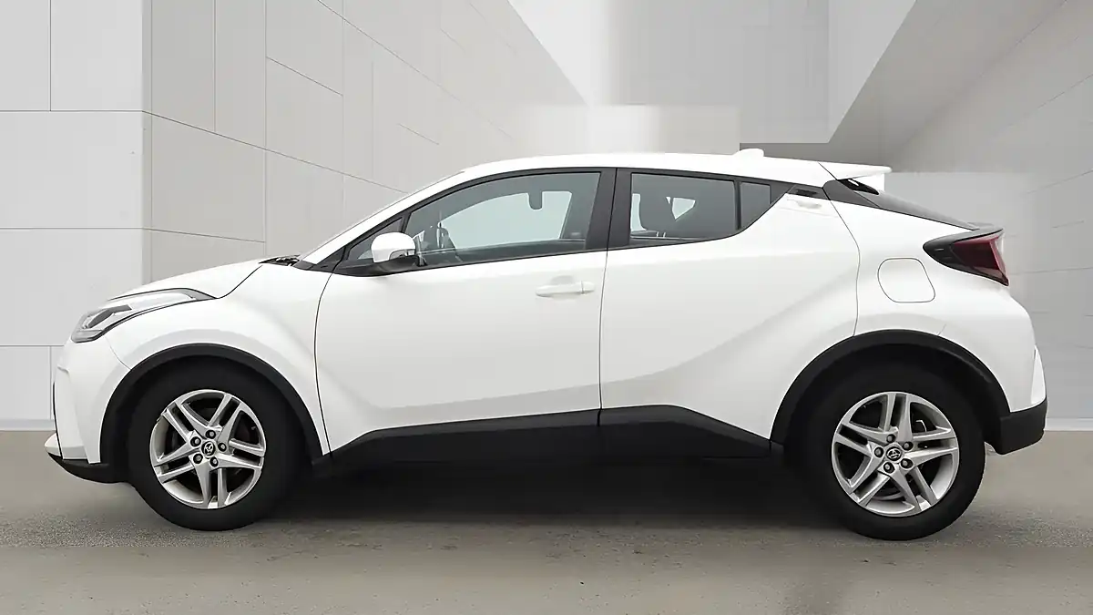 Used 2023 Toyota C-Hr Icon White - Interior and Exterior details 6
