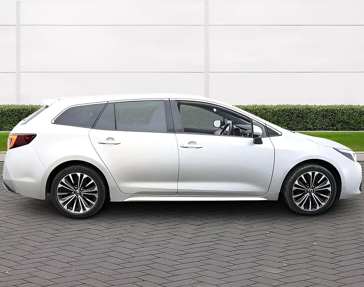 Used 2023 Toyota Corolla Design Silver - Front View