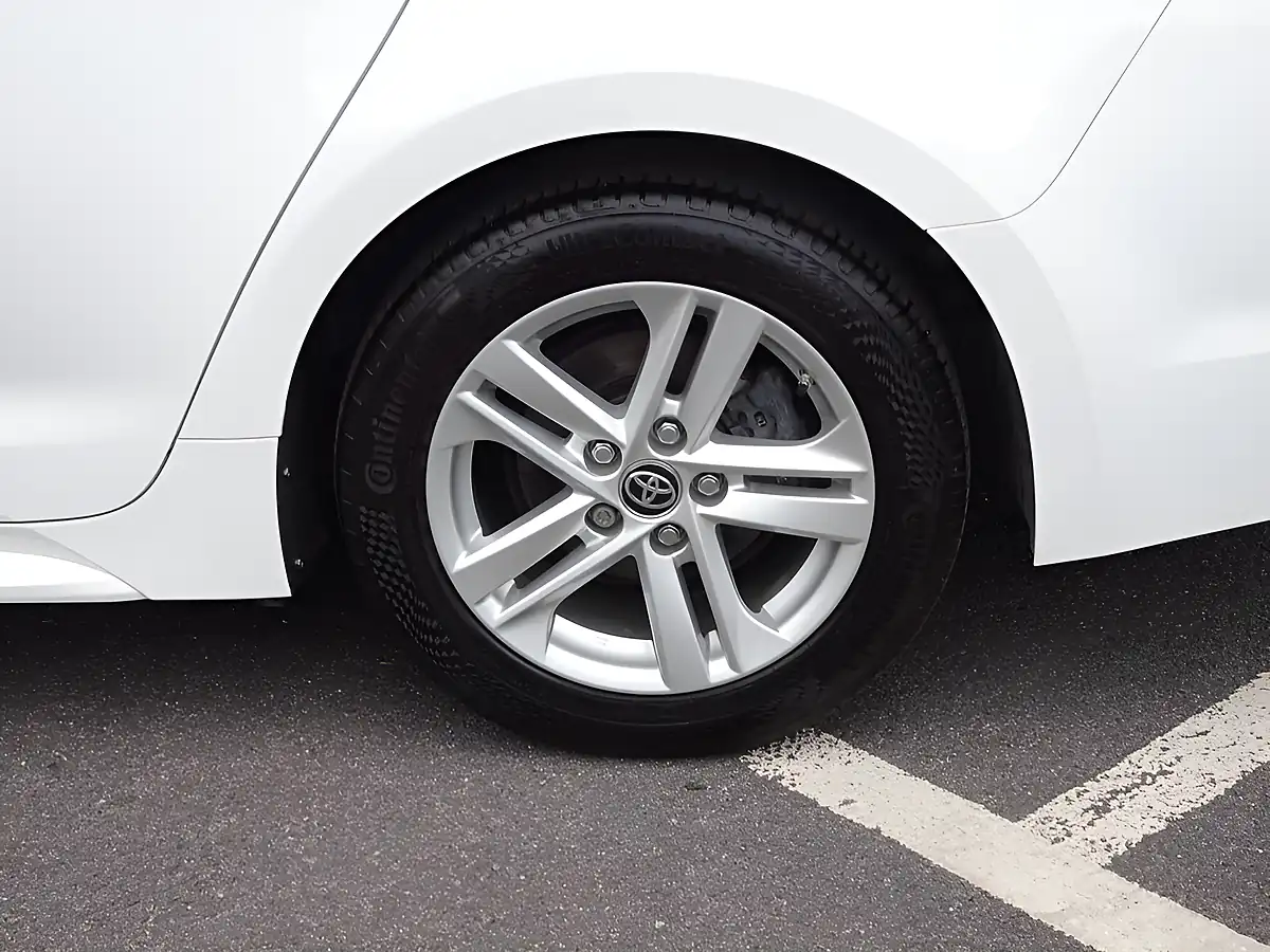 Used 2023 Toyota Corolla Icon Touring Sports White - Interior and Exterior details 19