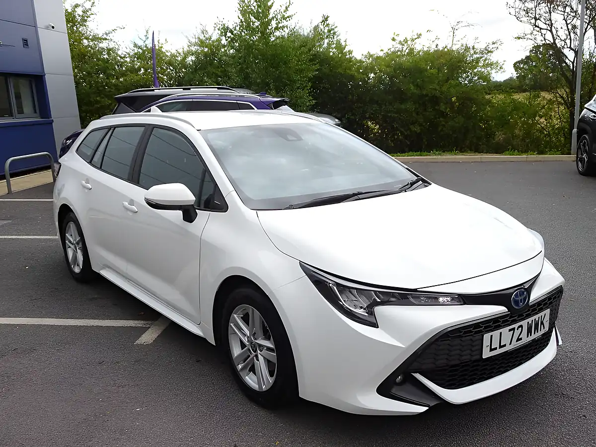 Used 2023 Toyota Corolla Icon Touring Sports White - Interior and Exterior details 7