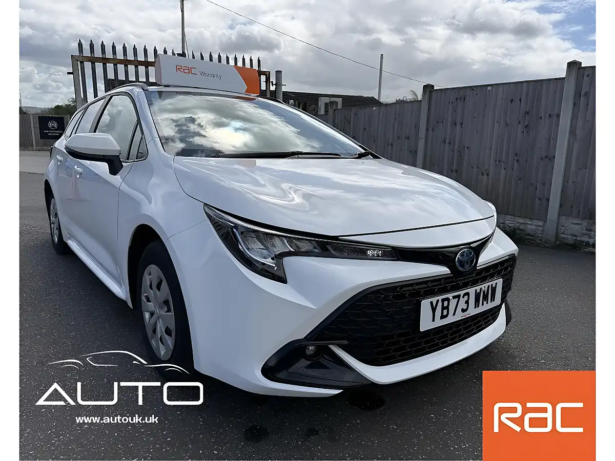 Used 2023 Toyota Corolla White - Front View
