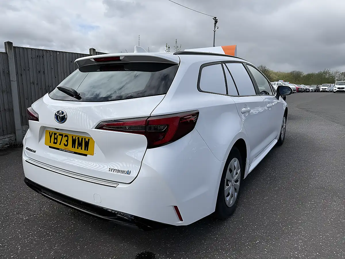 Used 2023 Toyota Corolla White - Interior and Exterior details 15