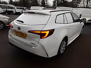 Used 2023 Toyota Corolla White - Interior and Exterior details 11