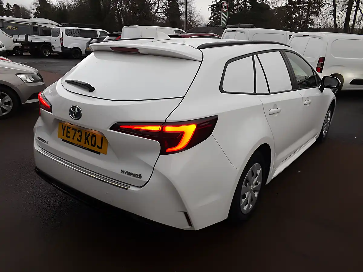 Used 2023 Toyota Corolla White - Interior and Exterior details 11
