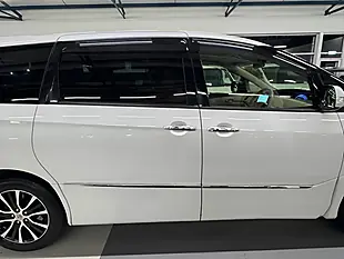 Used 2023 Toyota Estima Aeras White - Interior and Exterior details 10