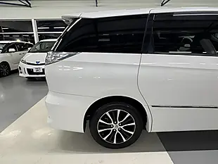 Used 2023 Toyota Estima Aeras White - Interior and Exterior details 9