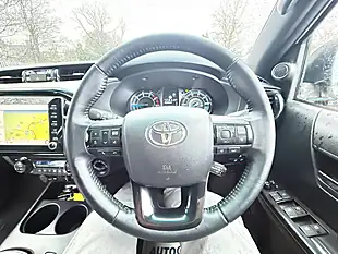 Used 2023 Toyota Hi-Lux Invincible X Pure White - Interior and Exterior details 13
