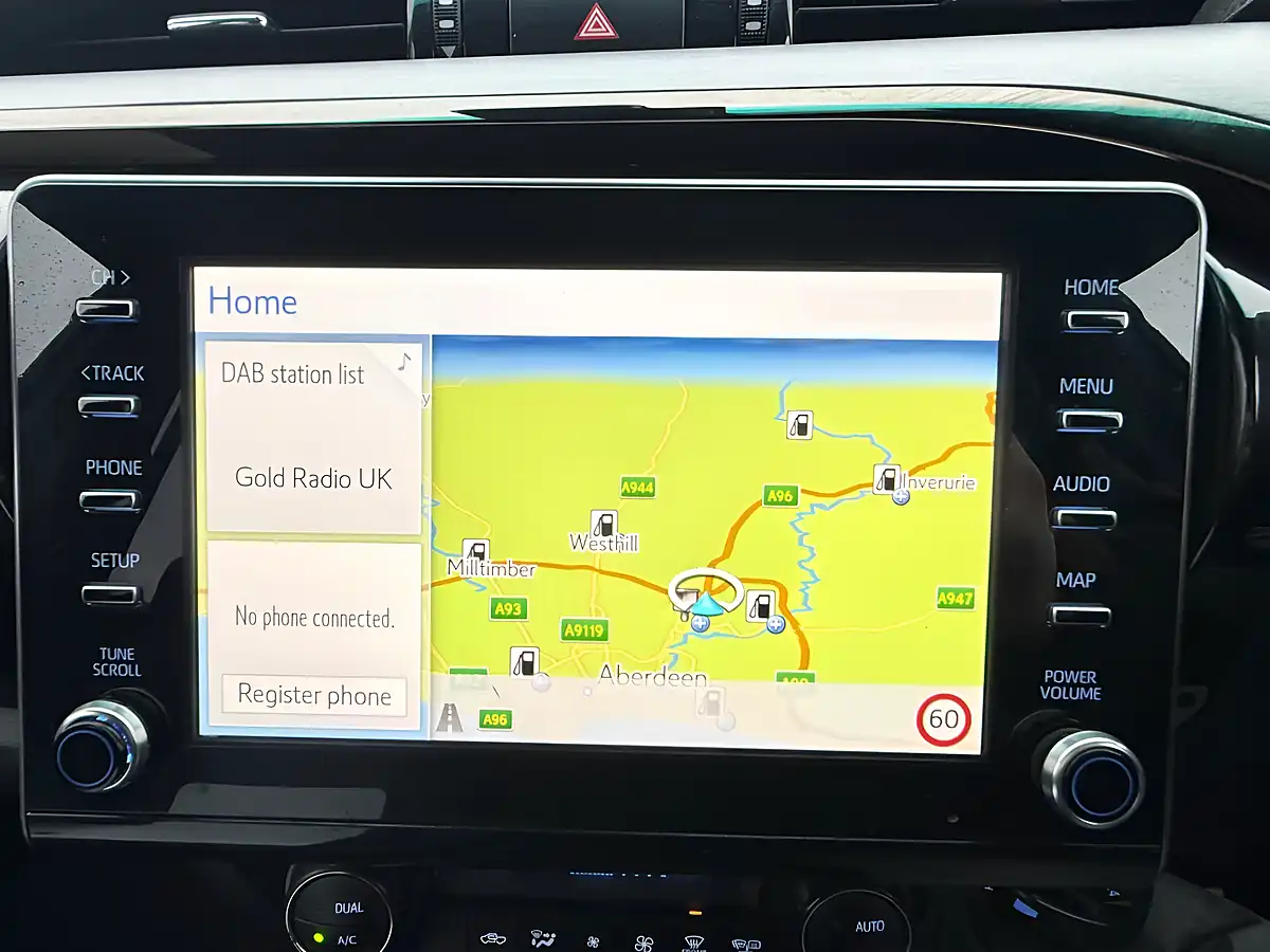 Used 2023 Toyota Hi-Lux Invincible X Pure White - Interior and Exterior details 15