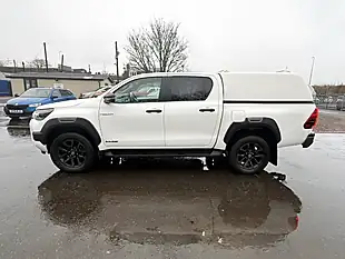 Used 2023 Toyota Hi-Lux Invincible X Pure White - Interior and Exterior details 4