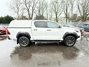 Used 2023 Toyota Hi-Lux Invincible X Pure White - Interior and Exterior details 8