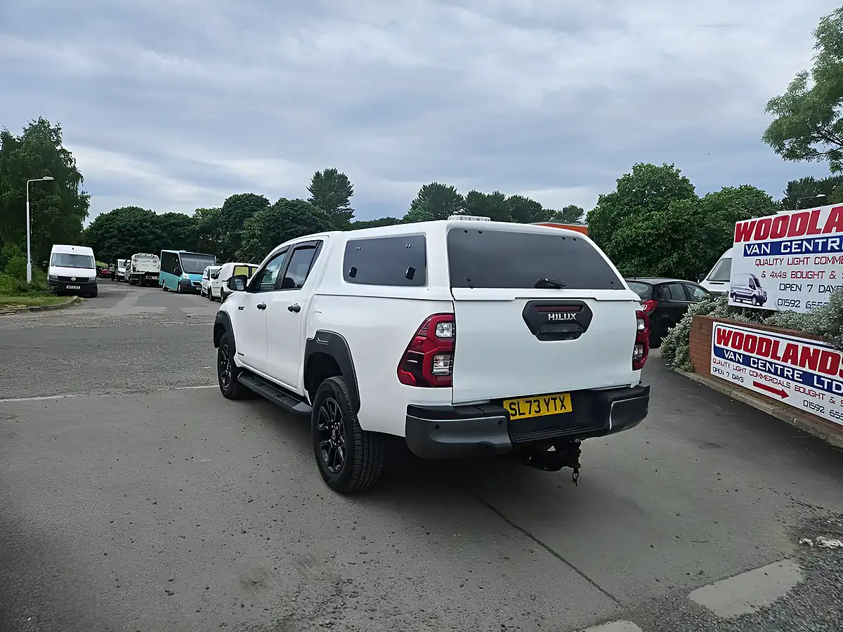 Used 2023 Toyota Hi-Lux Invincible X White - Interior and Exterior details 6