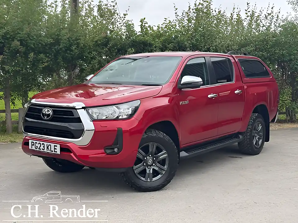 Used 2023 Toyota Hilux Icon Red - Front View