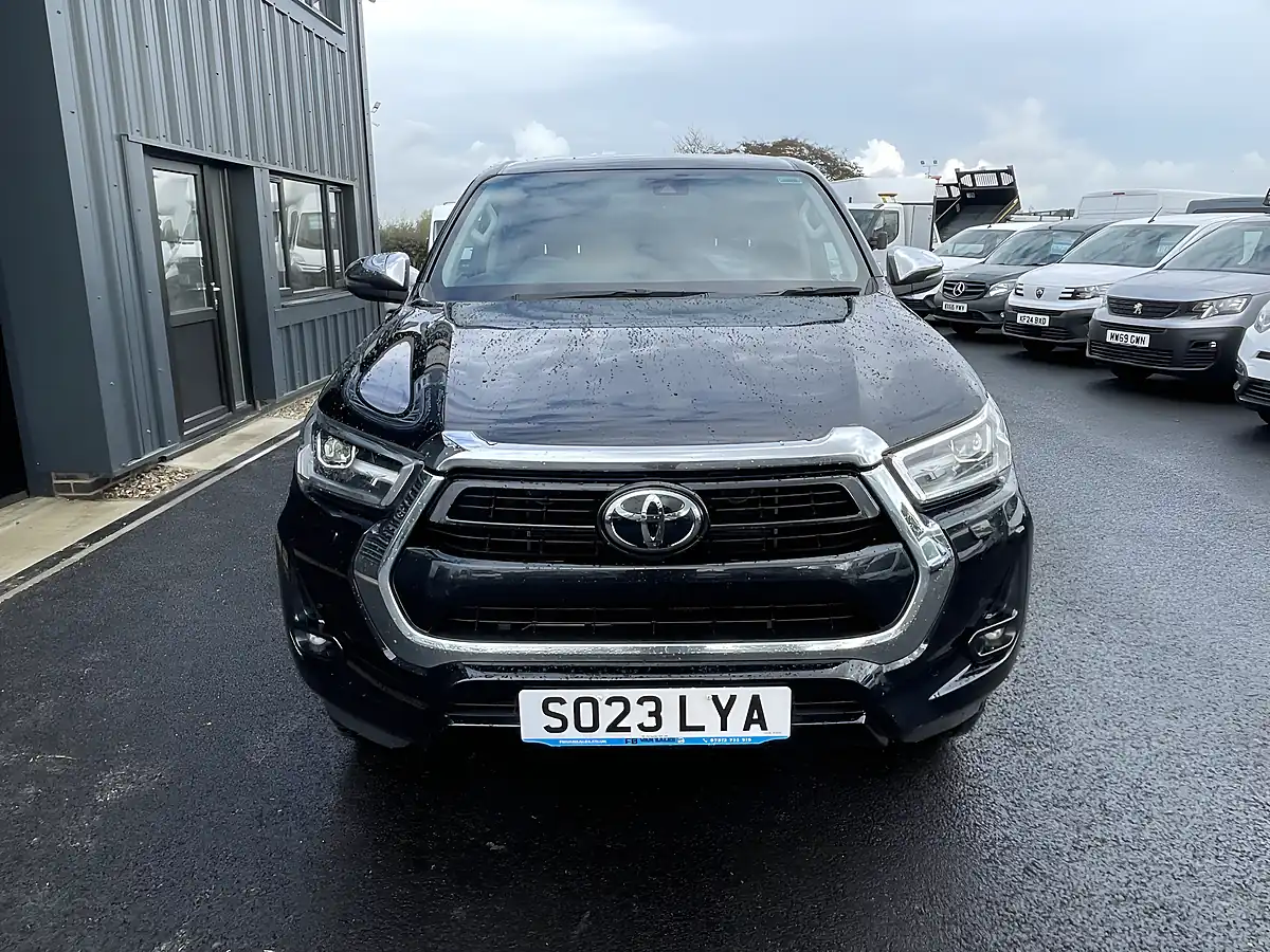 Used 2023 Toyota Hilux Invincible Black - Interior and Exterior details 3