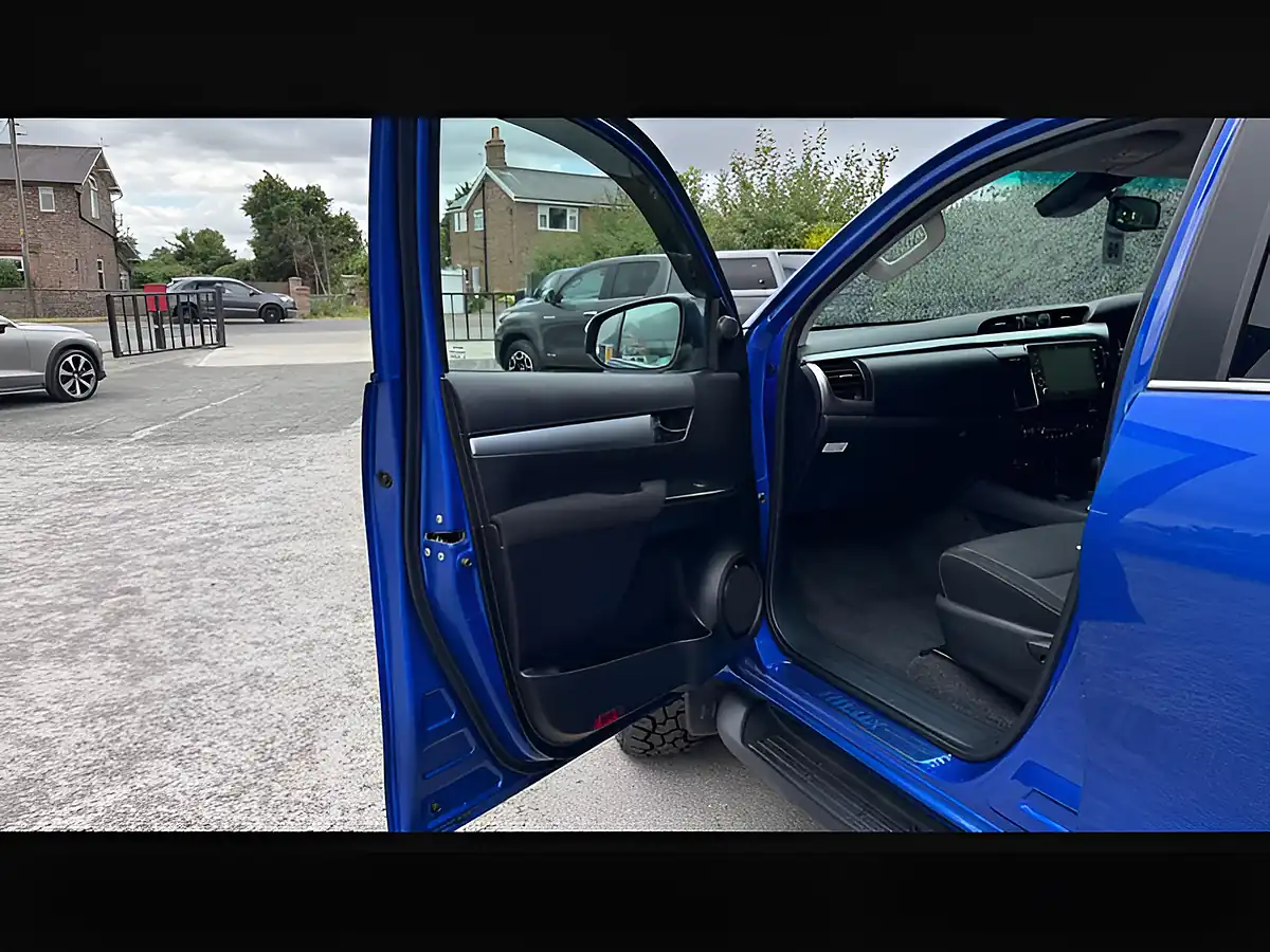Used 2023 Toyota Hilux Invincible Blue - Interior and Exterior details 12