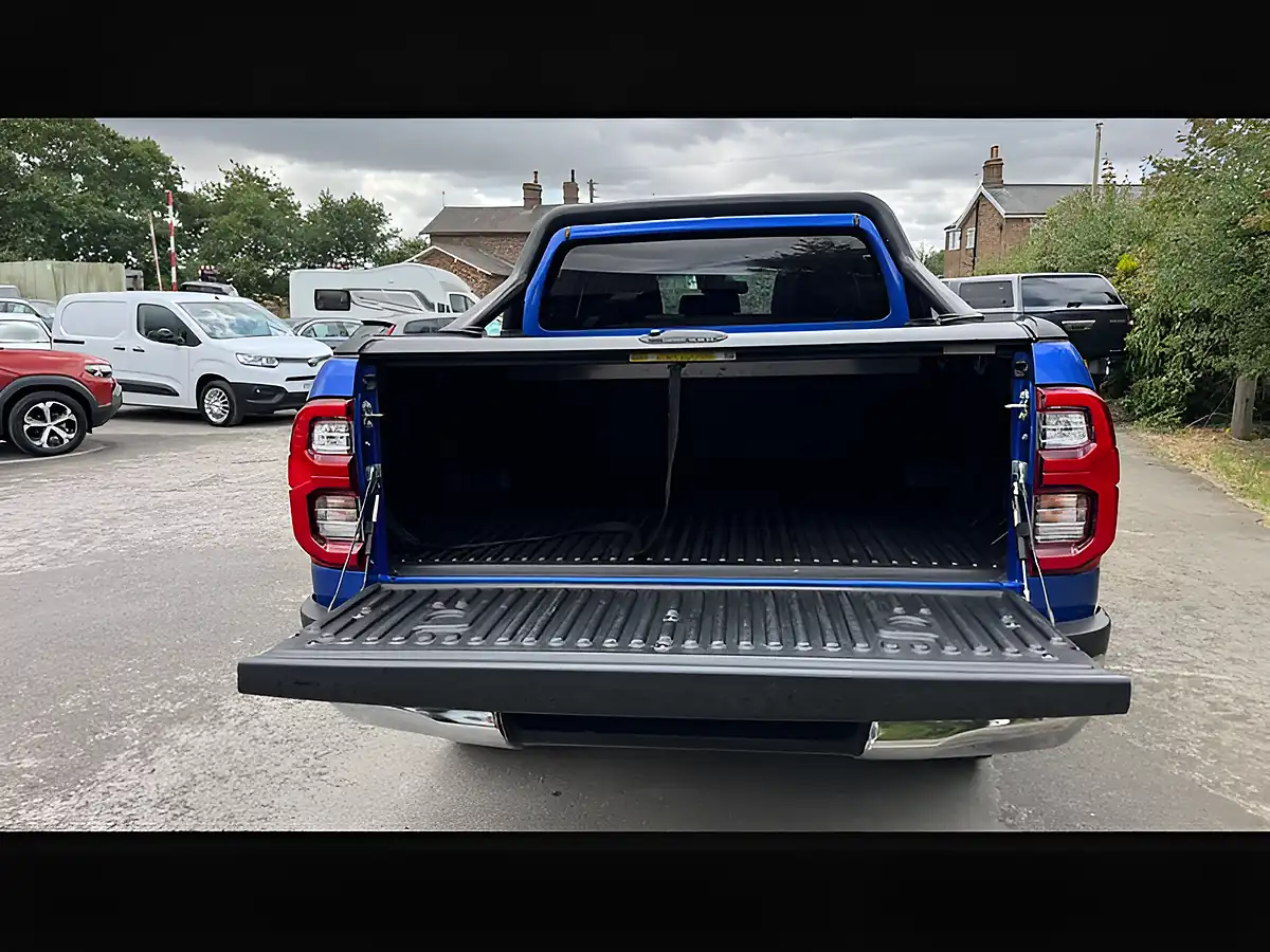 Used 2023 Toyota Hilux Invincible Blue - Interior and Exterior details 13