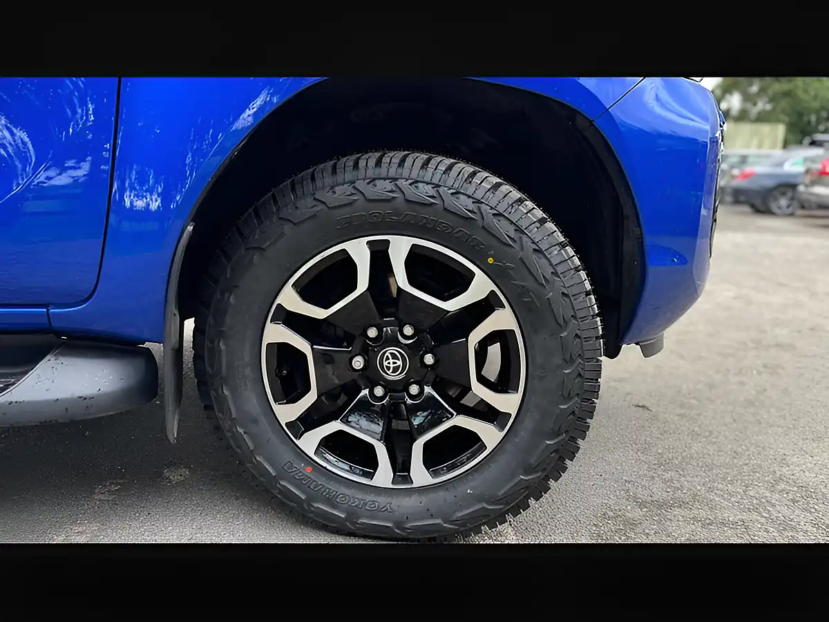 Used 2023 Toyota Hilux Invincible Blue - Interior and Exterior details 15