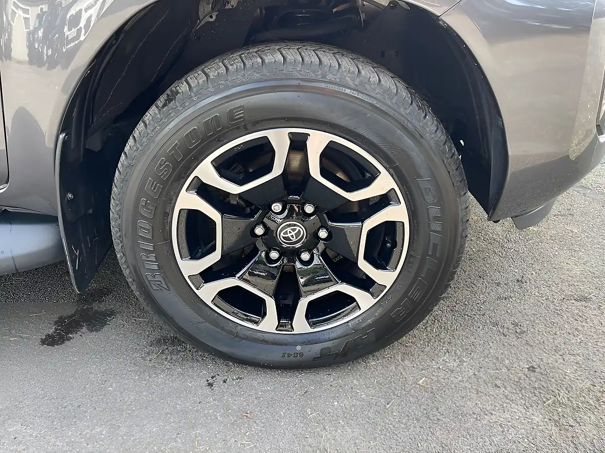 Used 2023 Toyota Hilux Invincible Grey - Interior and Exterior details 3