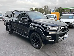 Used 2023 Toyota Hilux Invincible-X Black - Interior and Exterior details 4