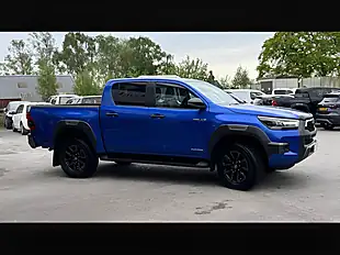 Used 2023 Toyota Hilux Invincible X Blue - Interior and Exterior details 11