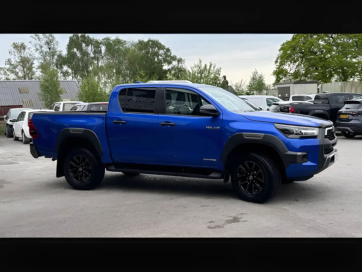 Used 2023 Toyota Hilux Invincible X Blue - Interior and Exterior details 11