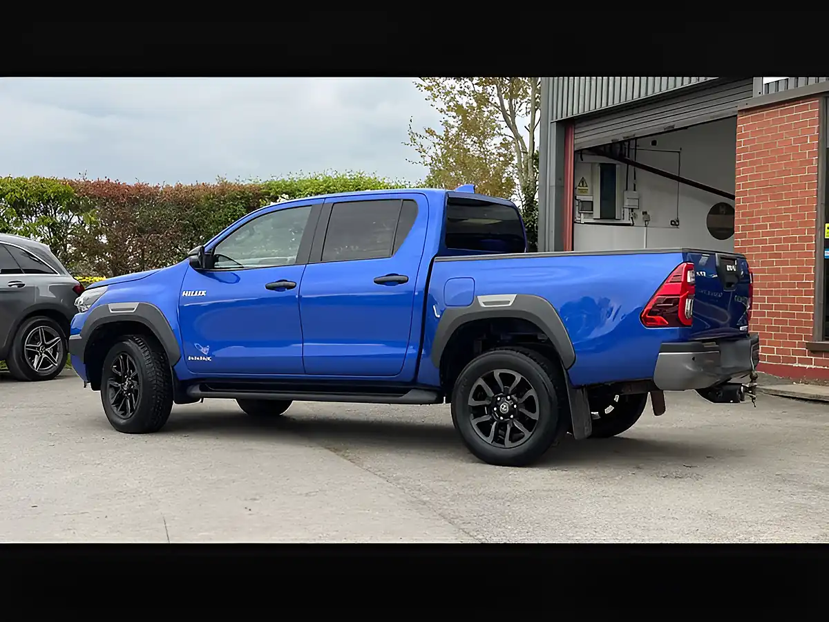 Used 2023 Toyota Hilux Invincible X Blue - Interior and Exterior details 15