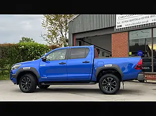 Used 2023 Toyota Hilux Invincible X Blue - Interior and Exterior details 16