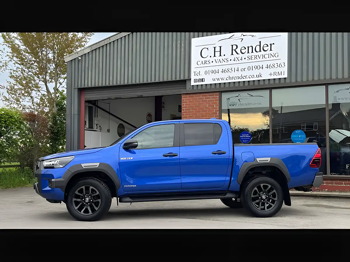 Used 2023 Toyota Hilux Invincible X Blue - Interior and Exterior details 17