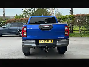 Used 2023 Toyota Hilux Invincible X Blue - Interior and Exterior details 7