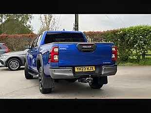 Used 2023 Toyota Hilux Invincible X Blue - Interior and Exterior details 9
