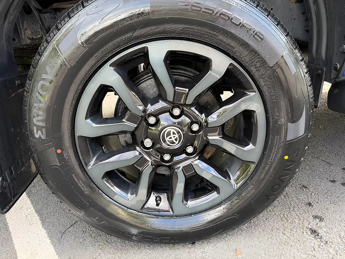 Used 2023 Toyota Hilux Invincible X Blue - Interior and Exterior details 13