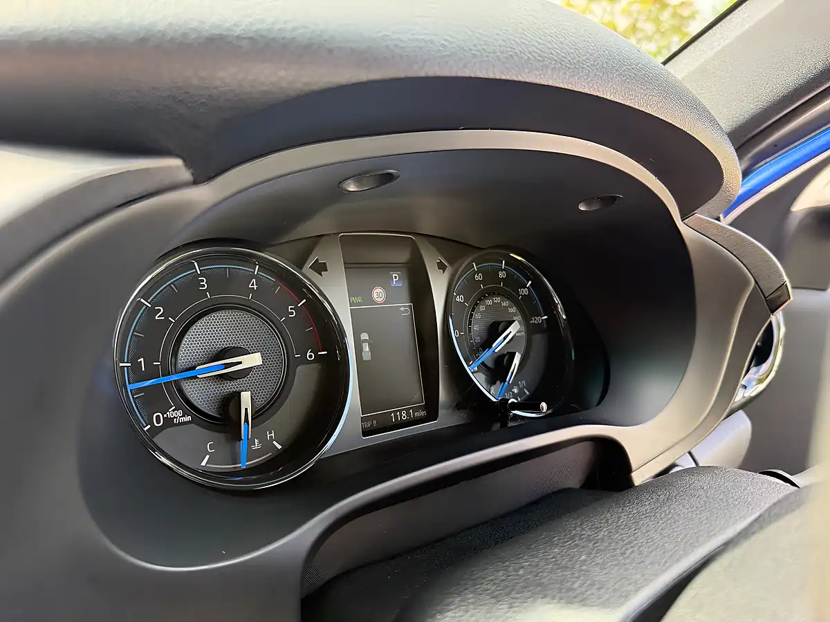 Used 2023 Toyota Hilux Invincible X Blue - Interior and Exterior details 15