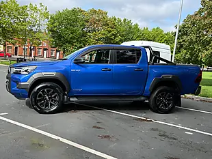 Used 2023 Toyota Hilux Invincible X Blue - Interior and Exterior details 6