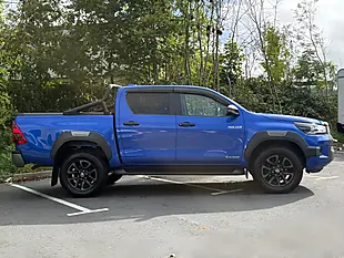 Used 2023 Toyota Hilux Invincible X Blue - Interior and Exterior details 7