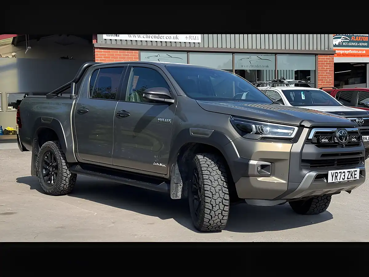 Used 2023 Toyota Hilux Invincible X Bronze - Interior and Exterior details 13