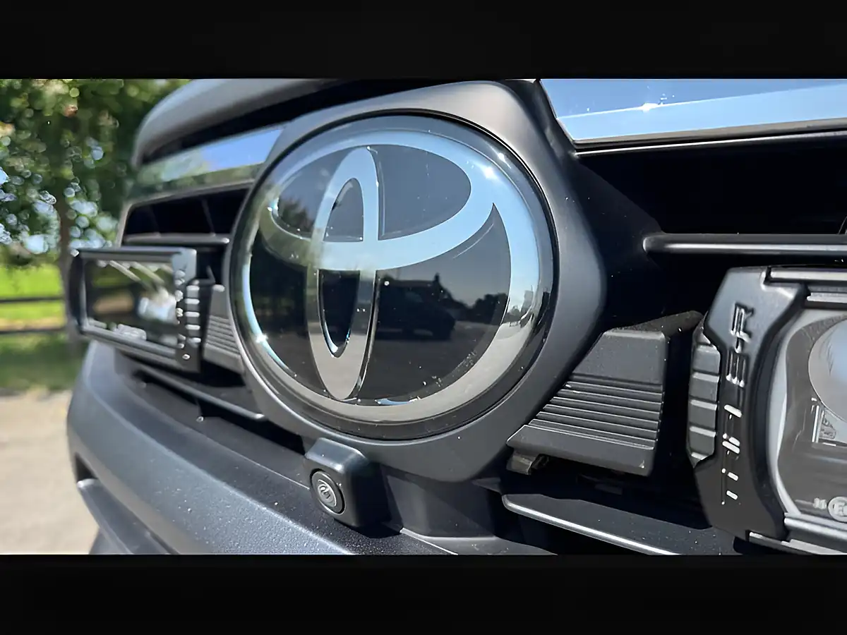 Used 2023 Toyota Hilux Invincible X Bronze - Interior and Exterior details 3
