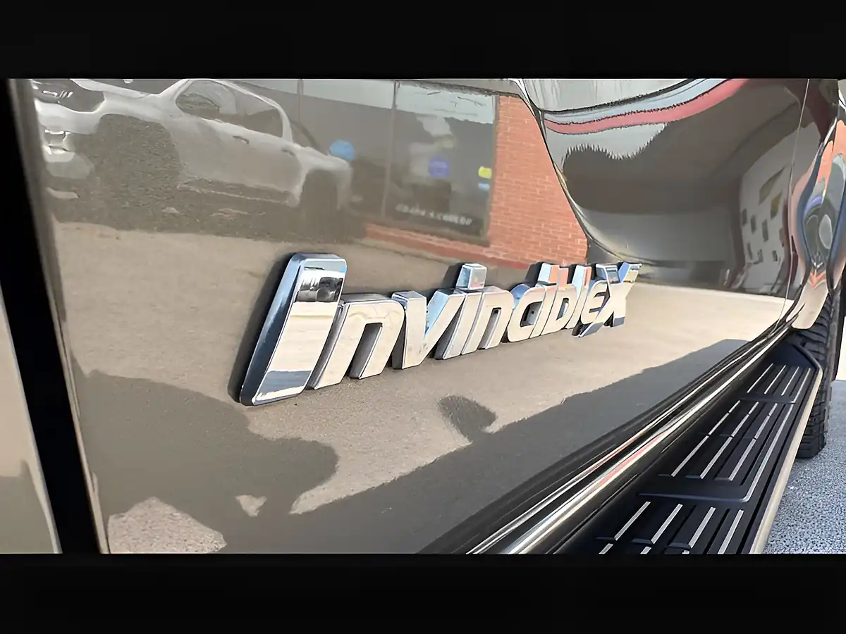 Used 2023 Toyota Hilux Invincible X Bronze - Interior and Exterior details 8