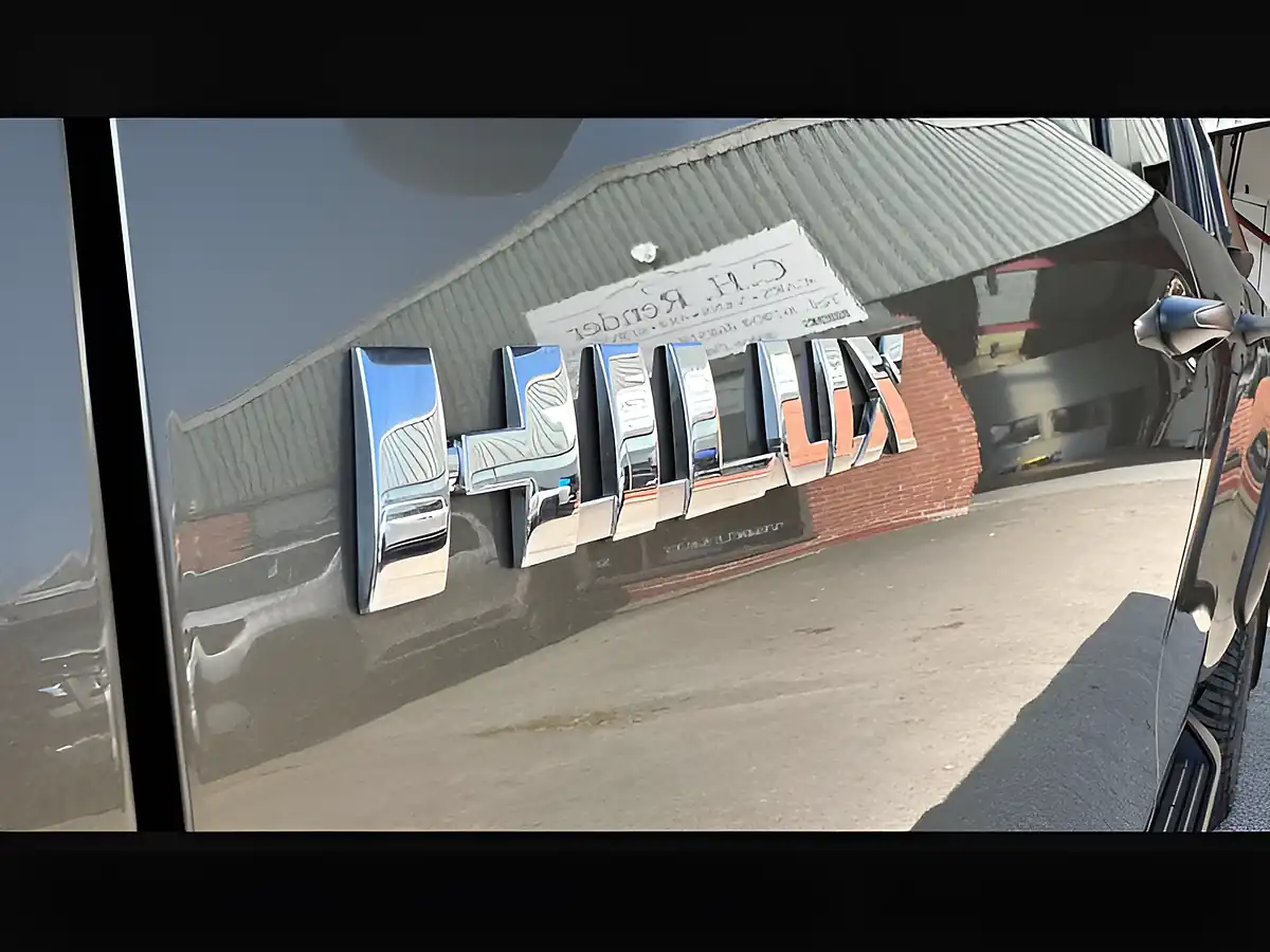 Used 2023 Toyota Hilux Invincible X Bronze - Interior and Exterior details 9